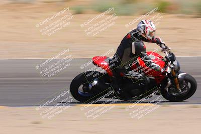 media/Sep-25-2023-Moto Forza (Mon) [[81ffa65e0a]]/B-C Group/Session 4 (Turn 10 Inside)/